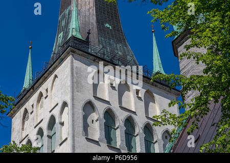 Vista di St Olaf la Chiesa a Tallinn in Estonia Foto Stock