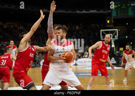 29 giugno 2018, Germania, Braunschweig, Basket, qualificazione della Coppa del Mondo, vs Germania Austria, primo round, gruppo G, 5° giornata: la Germania Danilo Barthel. Foto: Swen Pförtner/dpa Foto Stock