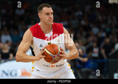 29 giugno 2018, Germania, Braunschweig, Basket, qualificazione della Coppa del Mondo, vs Germania Austria, primo round, gruppo G, 5° giornata: la Germania Johannes Voigtmann. Foto: Swen Pförtner/dpa Foto Stock