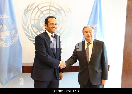 New York, Stati Uniti d'America. Il 29 giugno, 2018. Nazioni Unite Sec Gen Antonio Guterres ha incontrato in Qatar il Ministro degli Esteri di Sheikh Mohammed bin Abdulrahman bin Jassim Al-Thani. Foto: Matthew Russell Lee / Inner City Press/Alamy Live News Foto Stock