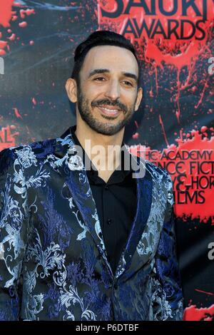 Burbank, CA. Il 27 giugno, 2018. Amir Arison presso gli arrivi per Accademia di fantascienza, fantasy e horror film 44th Saturn Awards, Burbank, CA 27 Giugno 2018. Credito: Priscilla concedere/Everett raccolta/Alamy Live News Foto Stock