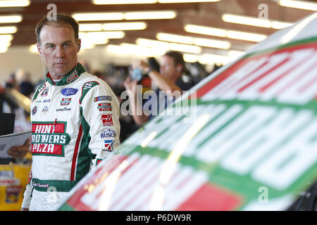 Di Joliet, in Illinois, Stati Uniti d'America. Il 29 giugno, 2018. Kevin Harvick (98) è pronta per la pratica per la Overton's 300 alla gara motociclistica su pista di Chicagoland in Joliet, Illinois. Credito: Stephen A. Arce/ASP/ZUMA filo/Alamy Live News Foto Stock