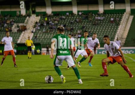 Campinas, Brasile. Il 29 giugno, 2018. Campionato brasiliano al Brinco de Ouro stadium, Campinas/SP, questo venerdì notte (29). Credito: Maycon Soldano/FotoArena/Alamy Live News Foto Stock