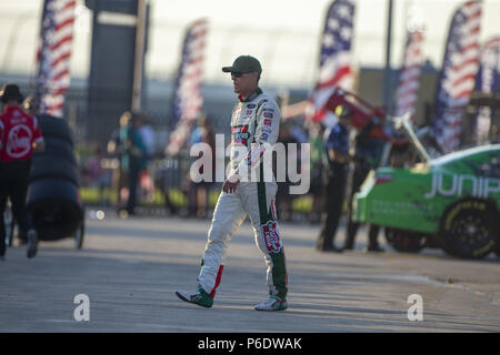 Di Joliet, in Illinois, Stati Uniti d'America. Il 29 giugno, 2018. Kevin Harvick (98) è pronta per la pratica per la Overton's 300 alla gara motociclistica su pista di Chicagoland in Joliet, Illinois. Credito: Stephen A. Arce/ASP/ZUMA filo/Alamy Live News Foto Stock