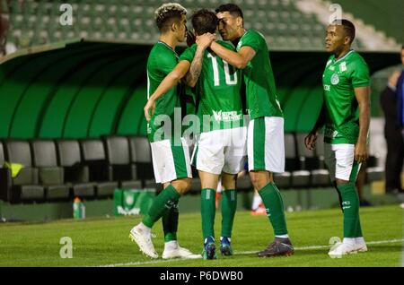 Campinas, Brasile. Il 29 giugno, 2018. Campionato brasiliano al Brinco de Ouro stadium, Campinas/SP, questo venerdì notte (29). Credito: Maycon Soldano/FotoArena/Alamy Live News Foto Stock