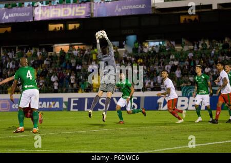 Campinas, Brasile. Il 29 giugno, 2018. Campionato brasiliano al Brinco de Ouro stadium, Campinas/SP, questo venerdì notte (29). Credito: Maycon Soldano/FotoArena/Alamy Live News Foto Stock