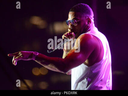 Milwaukee, Wisconsin, Stati Uniti d'America. Il 28 giugno, 2018. Artista rap Nelly suona dal vivo presso Henry Maier Festival Park durante il Summerfest di Milwaukee, nel Wisconsin. Ricky Bassman/Cal Sport Media/Alamy Live News Foto Stock