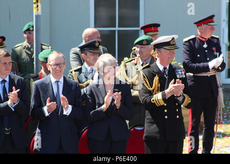 Vigore il giorno, Llandudno, Wales UK, Sabato 30 Giugno 2018. Princess Anne e Theresa Maggio, frequentando le forze armate giorno Llandudno. Carta di credito/Mike Clarke/ Alamy Live News Foto Stock