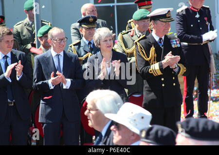 Vigore il giorno, Llandudno, Wales UK, Sabato 30 Giugno 2018. Princess Anne e Theresa Maggio, frequentando le forze armate giorno Llandudno. Carta di credito/Mike Clarke/ Alamy Live News Foto Stock