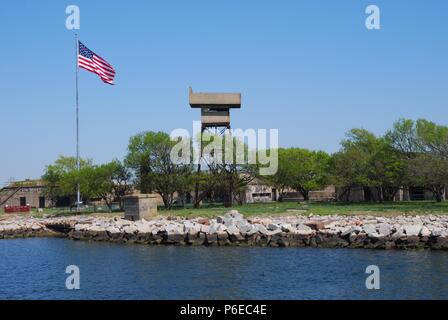 Storico Forte Lana, appena al di fuori di Hampton Roads su Raps Rip isola nella baia di Chesapeake, Norfolk, Virginia, Stati Uniti d'America. Originariamente chiamato Castello Calhoun. Foto Stock