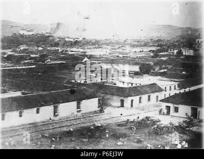 Español: Antiguo cementerio de la Ciudad de Guatemala, abandonado construir para el Mercado Central. Aproximadamente en 1860. 1860 5 Antiguocementerio1860 Foto Stock