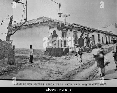 Español: Imágenes de Quetzaltenango tras los combates de la Revolución Quetzalteca en septiembre de 1897. 1 Dicembre 1897 59 La Ilustracion Pacifico Revolucion de occidente 1897 03 Foto Stock