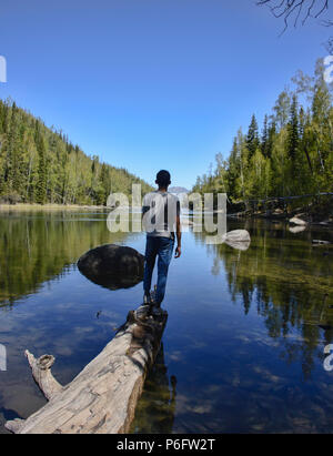 Splendidi paesaggi del nord al Lago Kanas National Park, Xinjiang, Cina Foto Stock