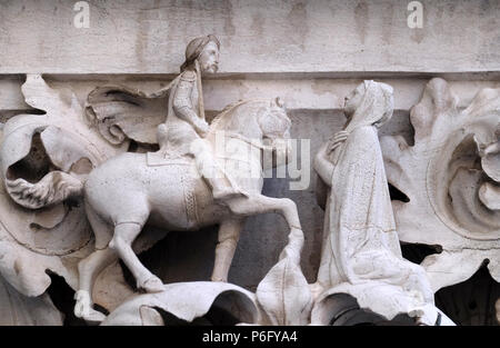 Rilievo medievale dal Palazzo Ducale in piazza San Marco, Venezia, Italia, patrimonio mondiale dell UNESCO Foto Stock