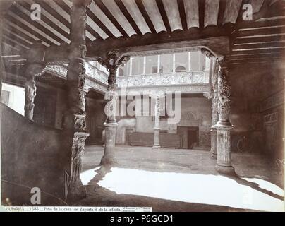 Saragozza. El Patio de la Infanta en la Casa Zaporta. Foto Stock