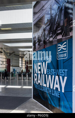 Stazione di Farringdon Pronto per nuova Elizabeth linea ferroviaria, parte del progetto Crossrail, London, England, Regno Unito Foto Stock