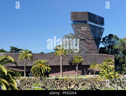 Il Museo de Young a 50 Hagiwara Tea Garden Drive in San Francisco, California Foto Stock