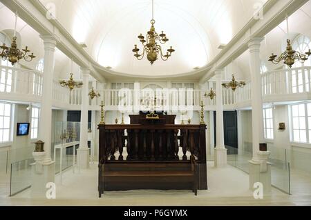 Museo di Israele. Gerusalemme. Sala dedicata alle sinagoghe ebraiche. Vista della Torah arca o Ark. Foto Stock