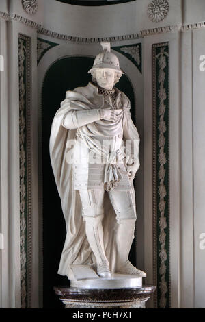 Le figure dei leggendari fondatori e patroni dell'abbazia, Sala Verde in Amorbach abbazia benedettina, Germania Foto Stock