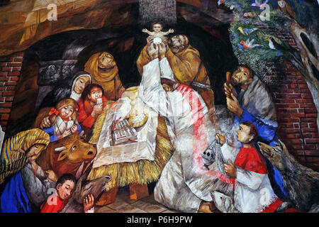 San Francesco celebra il Natale nell'affresco di Greccio di Sieger Koder nella Cappella di San Francesco a Ellwangen, Germania Foto Stock