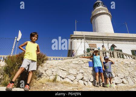 Faro de Formentor,proyectado por Emili Pou en 1927, cabo de Formentor, Pollença,Mallorca, Islas Baleares, Spagna, Europa. Foto Stock