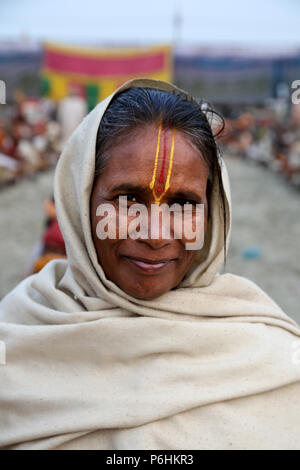 Ritratto di pellegrino durante il Maha Kumbh Mela 2013 in Allahabad , India Foto Stock