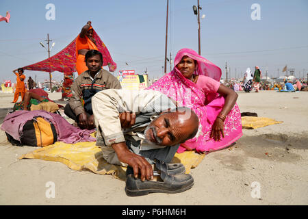 Ritratto di pellegrino durante il Maha Kumbh Mela 2013 in Allahabad , India Foto Stock