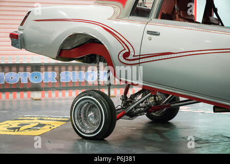 19 Maggio 2018 - Londra, Inghilterra. Close-up di una sospensione idraulica, personalizzato Americano classico 1979 Buick Regal lowrider auto a Londra Motor Show. Foto Stock