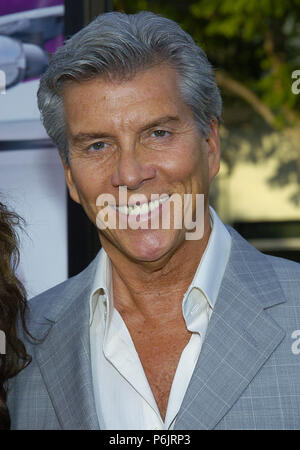Michael Buffer di arrivare al piano di anima Premiere al Westwood Village Theatre di Los Angeles. Maggio 17, 2004. BufferMichael038 Red Carpet Event, verticale, STATI UNITI D'AMERICA, industria cinematografica, celebrità, fotografia, Bestof, arte cultura e intrattenimento, Topix celebrità moda / Verticale, meglio di, evento nella vita di Hollywood - California, moquette rossa e dietro le quinte, USA, industria cinematografica, celebrità, movie celebrità, personaggi televisivi, musica celebrità, fotografia, Bestof, arte cultura e intrattenimento, Topix, headshot, verticale, una persona, dall'anno , 2004, inchiesta tsuni@Gamma-USA.com Foto Stock
