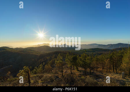 Sole di sera su montagne di Gran Canaria Isole Canarie Spagna Foto Stock