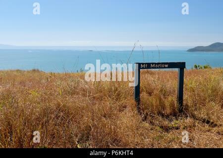 Montare Marlow segno, molti picchi di escursione al Monte Marlow, città di Townsville Queensland comune, 4810, Australia Foto Stock