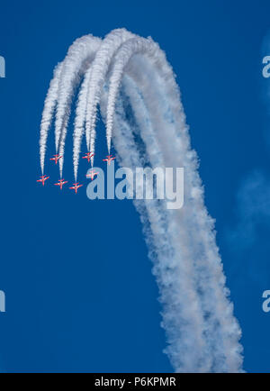 Il Royal Air Force Aerobatic Team, le frecce rosse, è uno del mondo premier Aerobatic Team display Foto Stock