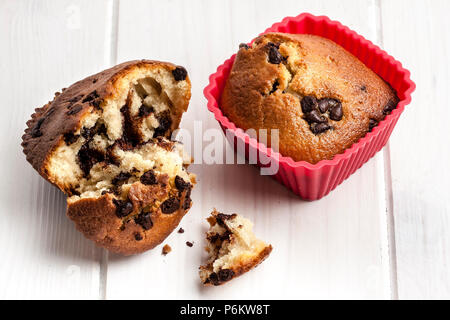 Immagine ravvicinata di deliziosi muffin al cioccolato Foto Stock