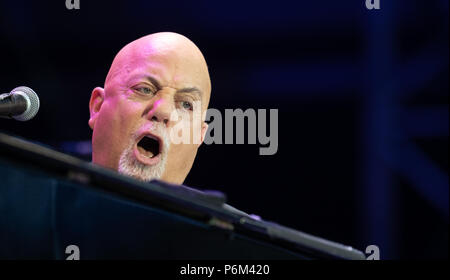 Amburgo, Germania. Il 30 giugno, 2018. Musicista americano William Billy Joel Martin suona presso il suo unico concerto in Germania. Credito: Daniel Reinhardt/dpa/Alamy Live News Foto Stock