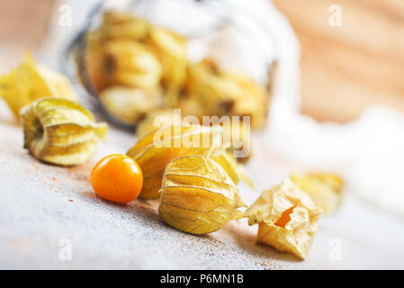 Physalis o poha bacche, semplicemente acini dorati, groundcherries, Inca peruviana berry, Cape gooseberry. Foto Stock