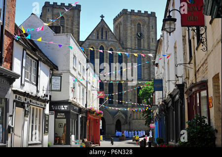 Kirkgate Ripon North Yorkshire England Regno Unito Foto Stock