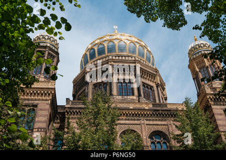 Berlino, Germania - Giugno 2018: La Neue Synagogue (la Nuova Sinagoga di Berlino, Germania Foto Stock
