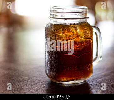 Una bevanda rinfrescante in un giorno caldo Foto Stock