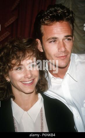 Gabrielle Carteris Luke Perry 1992 Foto di Adam Scull/il PHOTOlink/MediaPunch Foto Stock