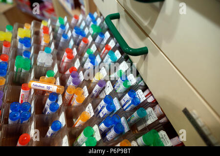 Farmacia. Medicinali omeopatici. La Francia. Foto Stock