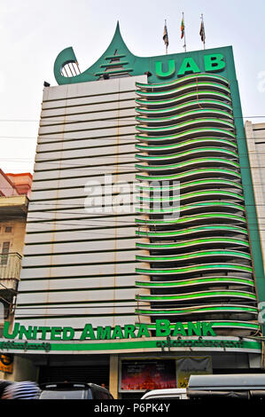 UAB, Regno Amara Bank Building, Banyar Dala Street, Yangon, Myanmar Foto Stock