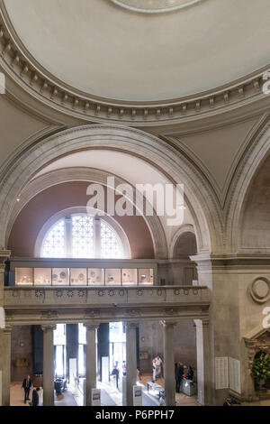 Il Metropolitan Museum of Art, La Grande Hall di New York Foto Stock