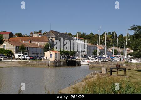 Porto di mortagne (sulla Gironde Foto Stock