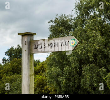 Yorkshire Dales sentiero pubblico segno Foto Stock