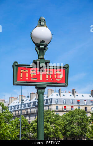 Metro segno, Place de la Republique, Parigi, Francia Foto Stock