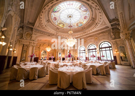 Lo stile rinascimentale lussuosa Sala Banchetti Foto Stock