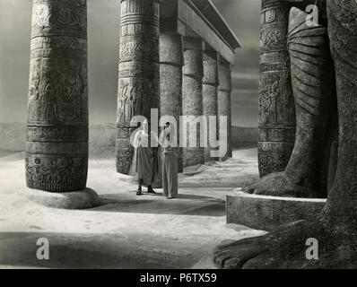 Attori Vivien Leigh e Claude Rains nel film Cesare e Cleopatra, 1945 Foto Stock