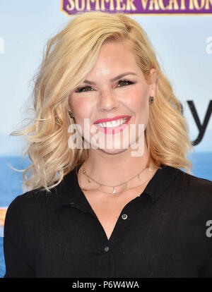 KIMBERLY CALDWELL-HARVEY presso la Columbia Pictures e Sony Pictures Animation's Premiere mondiale dell' Hotel Transilvania 3: Estate VACANZA' al Regency Village Theatre su Giugno 30, 2018 a Westwood, California. Photo: Jeffrey Mayer Foto Stock