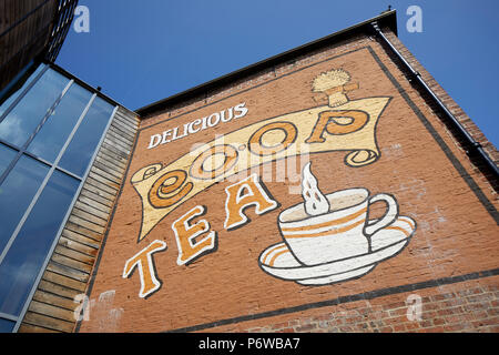 Pionieri di Rochdale Museum considerato come il luogo di nascita del moderno movimento cooperativo su Toad Lane, Greater Manchester Foto Stock