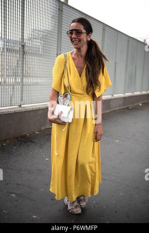 Parigi, Frankreich. 01 Luglio, 2018. Anastasia che pongono al di fuori della pista Vetements visualizza durante la Haute Couture della settimana della moda a Parigi - Luglio 1, 2018 - Credit: Pista Manhattan ***per solo uso editoriale*** | Verwendung weltweit/dpa/Alamy Live News Foto Stock